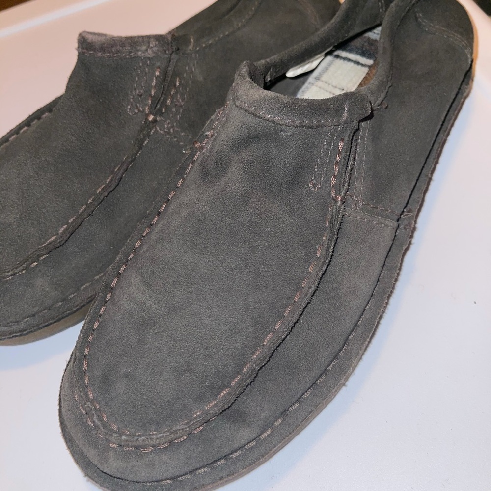 American Eagle leather slip on shoes